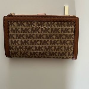 Michael Kors Clutch Wallet